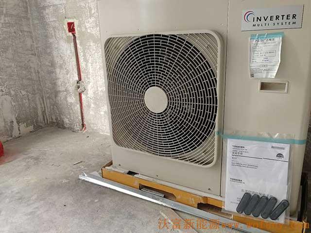 青島科技大學科翠苑大平層公寓多聯機中央空調施工——多聯機中央空調主機